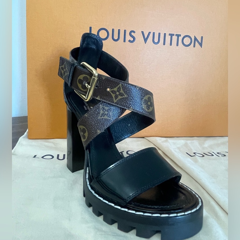 Monogram LV  sandals size 7.5